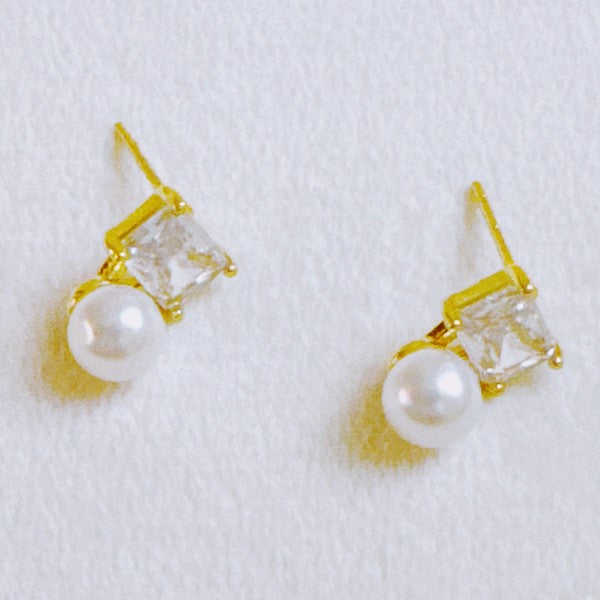 Lovely Pearl Duo Stud Earrings Set